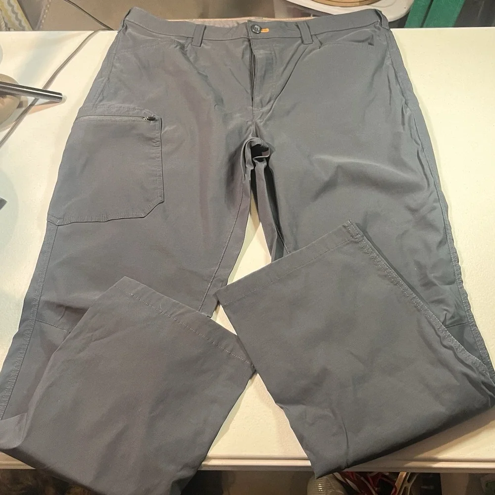 Eddie Bauer Pants‎ Mens 38x32 Gray Nylon Stretch Hiking Cargo Pocket Performance